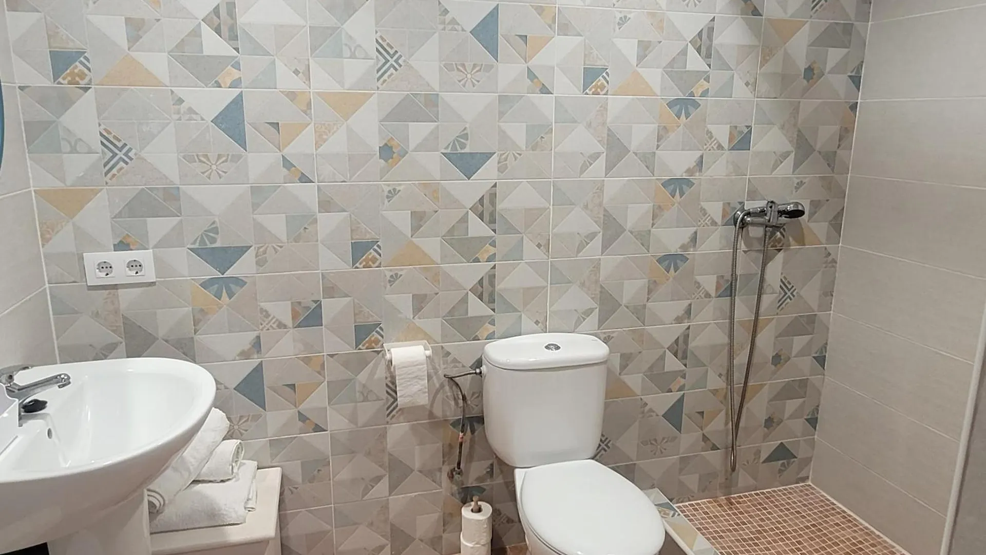 Llar De Laura Villa El Poblenou del Delta Farm stay